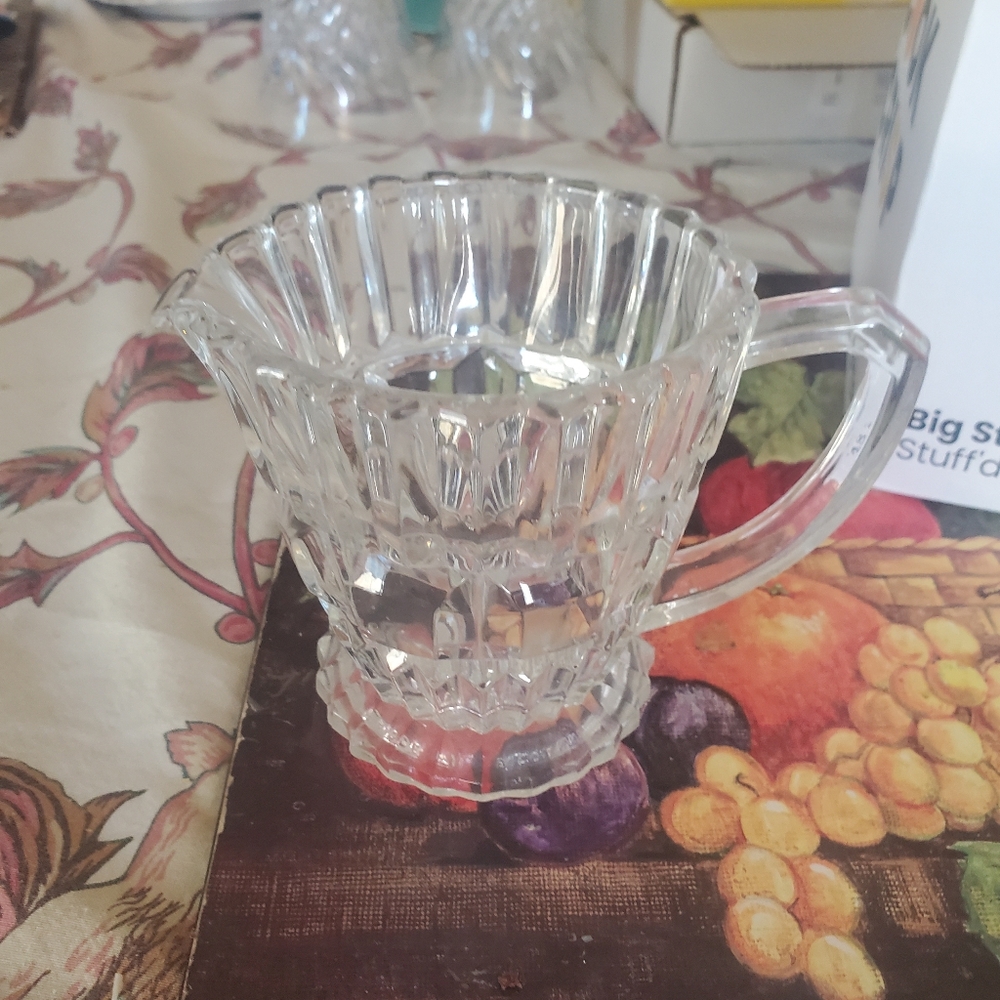 Crystal creamer